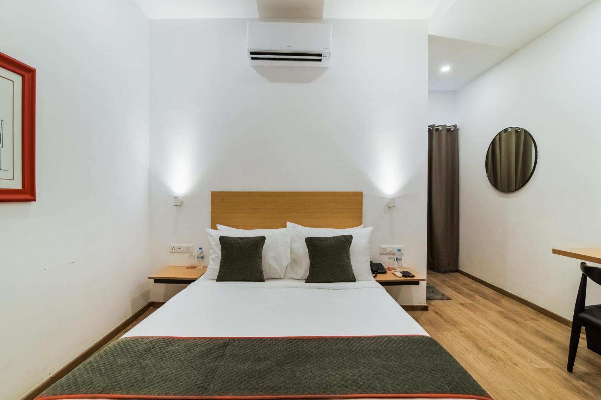 Super Townhouse Xotel チェンナイ エクステリア 写真